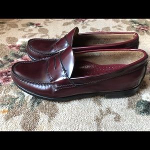 G H Bass & Co men’s dress penny loafer shoes
